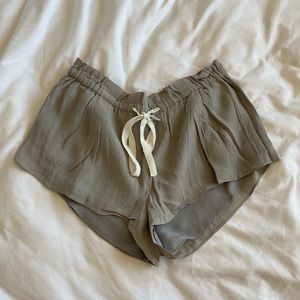 Aritzia shorts